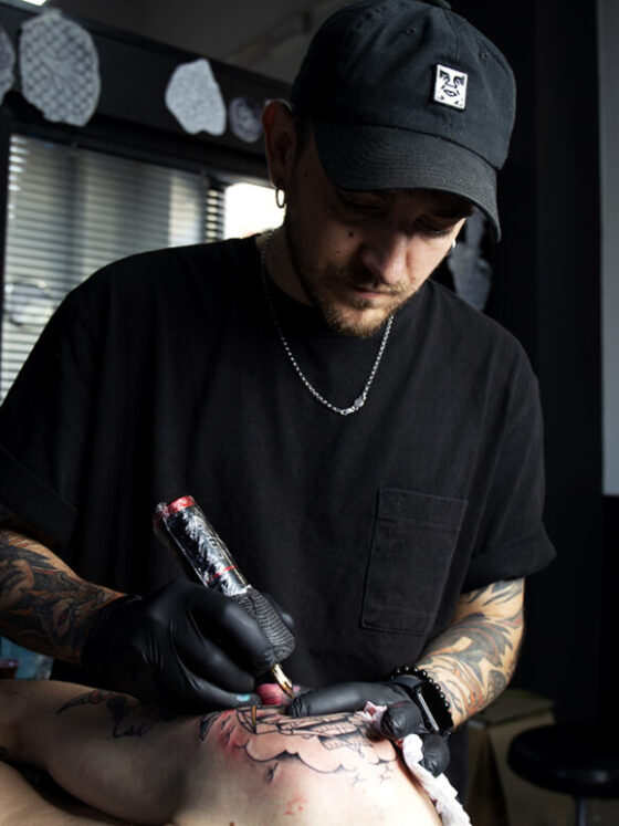 Roberto Sisma, tattoo artist, @roberto_sisma