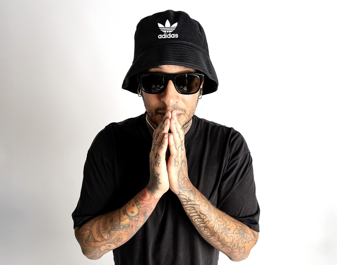 Tattoo artist Alex Toniato, @alextoniato